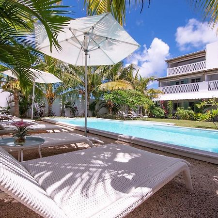 Le Mandala Moris Guesthouse Pointe Aux Canonniers Grand Baie Exterior photo