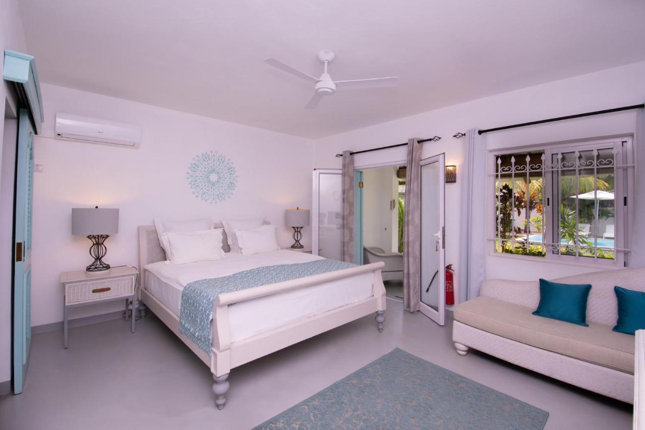 Le Mandala Moris Guesthouse Pointe Aux Canonniers Grand Baie Exterior photo