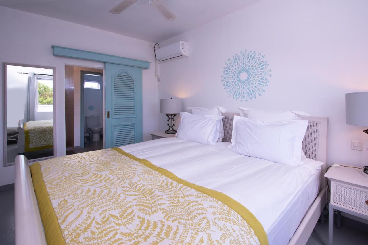 Le Mandala Moris Guesthouse Pointe Aux Canonniers Grand Baie Exterior photo