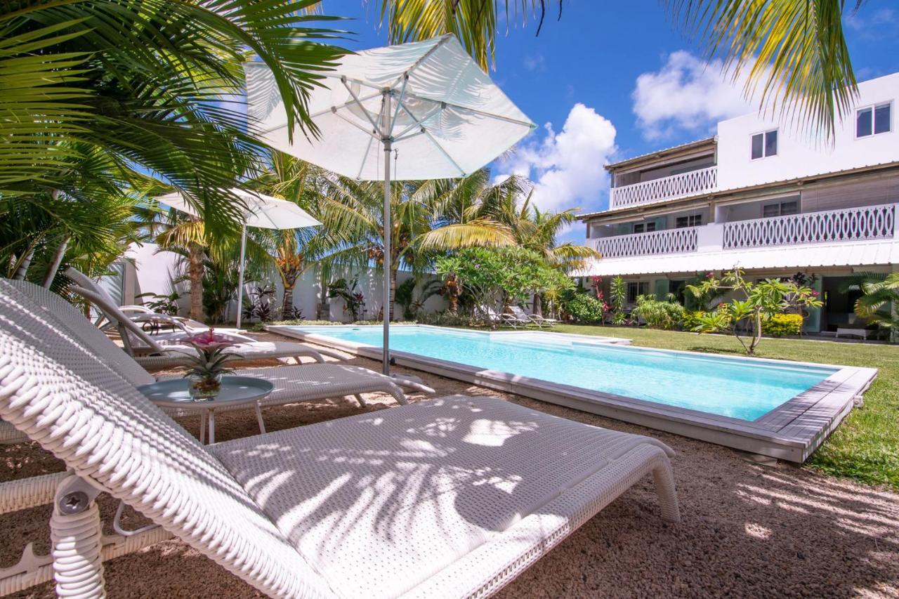 Le Mandala Moris Guesthouse Pointe Aux Canonniers Grand Baie Exterior photo
