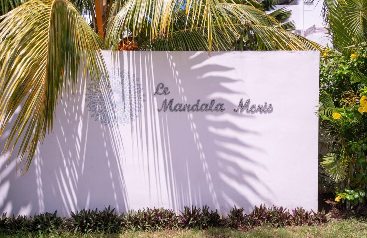Le Mandala Moris Guesthouse Pointe Aux Canonniers Grand Baie Exterior photo
