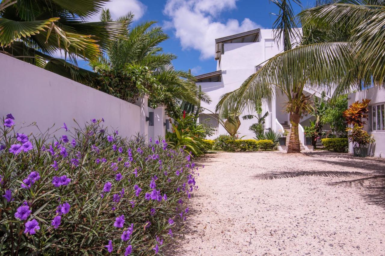 Le Mandala Moris Guesthouse Pointe Aux Canonniers Grand Baie Exterior photo