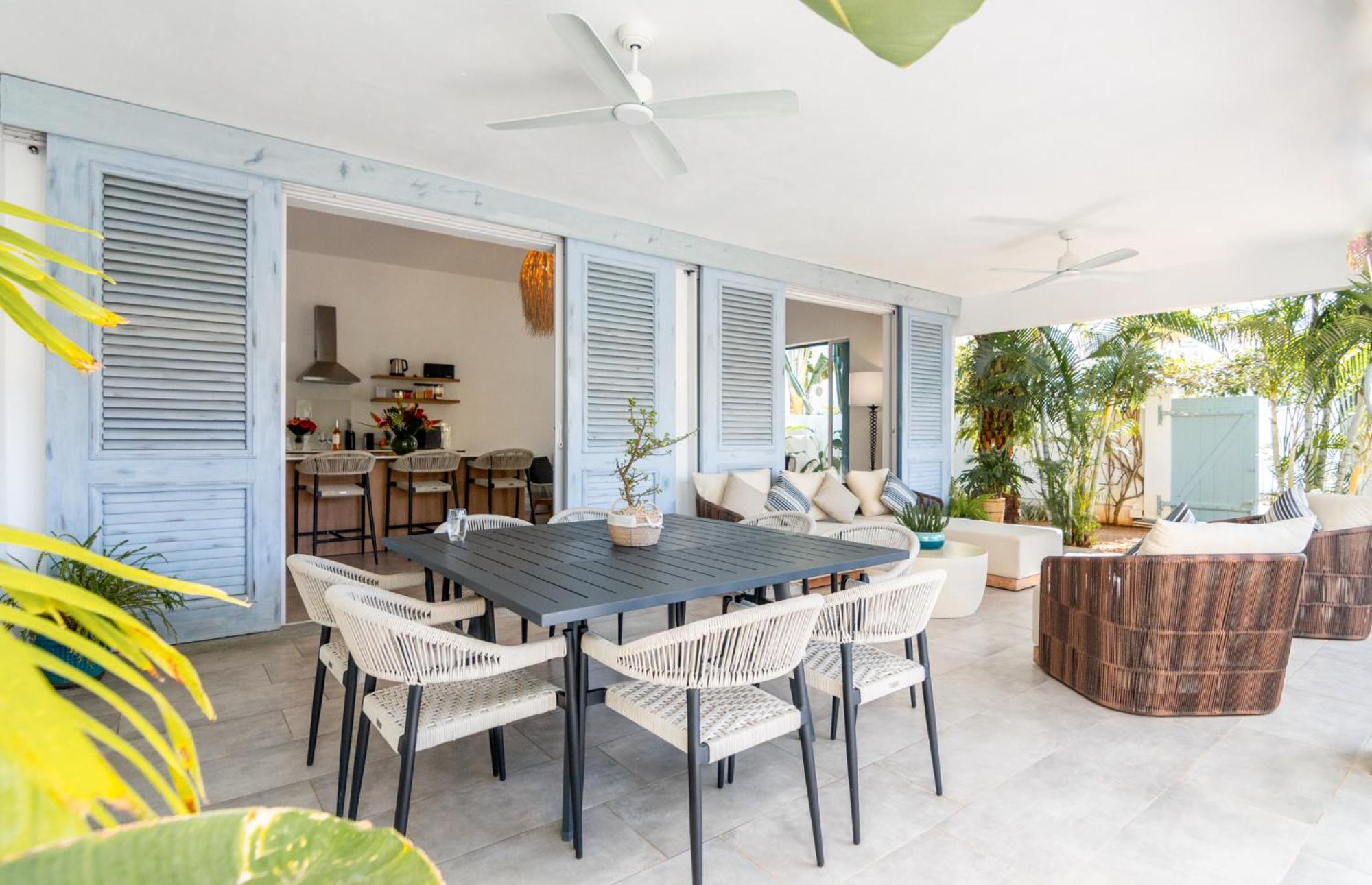 Le Mandala Moris Guesthouse Pointe Aux Canonniers Grand Baie Exterior photo